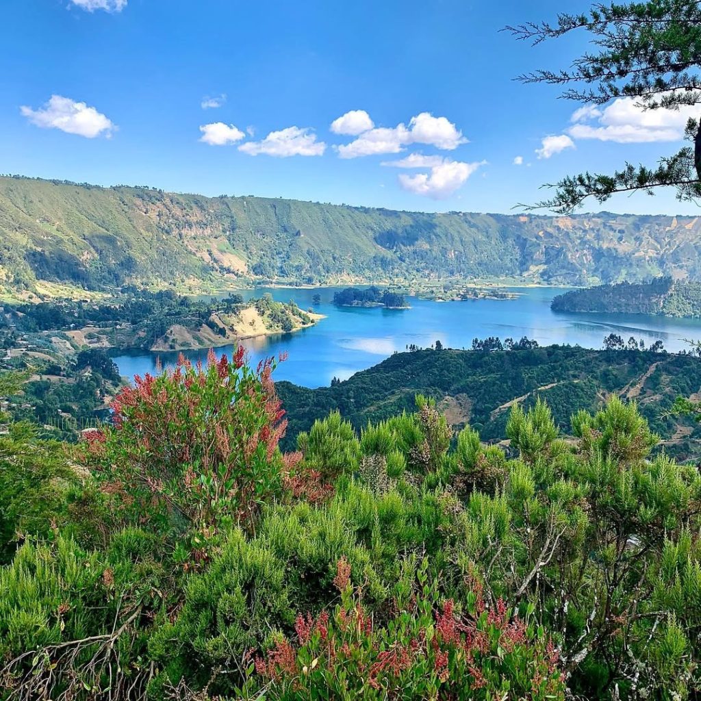 Wenchi Crater Lake Day Trip
